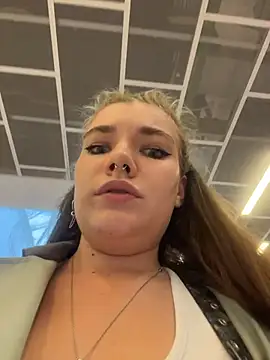Snapshot of Holy_Tereza chatting on 07-05-26, 03:41 Holy Tereza online show from 07-05-26, 03:41