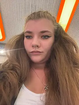 Snapshot of Holy_Tereza chatting on 07-15-26, 03:39 Holy Tereza online show from 07-15-26, 03:39