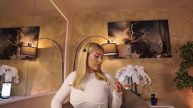 EvaZane online show from 03-05-26, 09:11