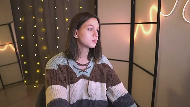 Addelin Moon online show from 01-26-25, 04:51