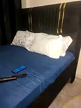 KikiLovesD online show from 02-06-26, 10:57