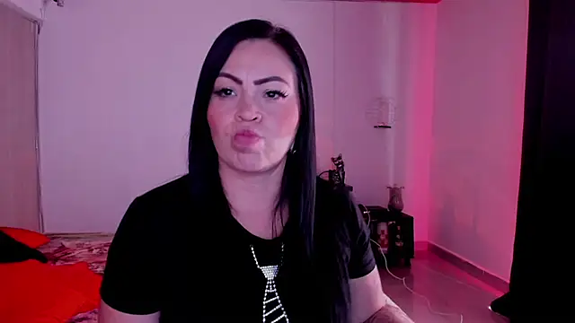 charlottemeyerr online show from 01-24-25, 07:39