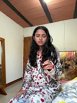 ViolettaSummer online show from 04-14-26, 11:27