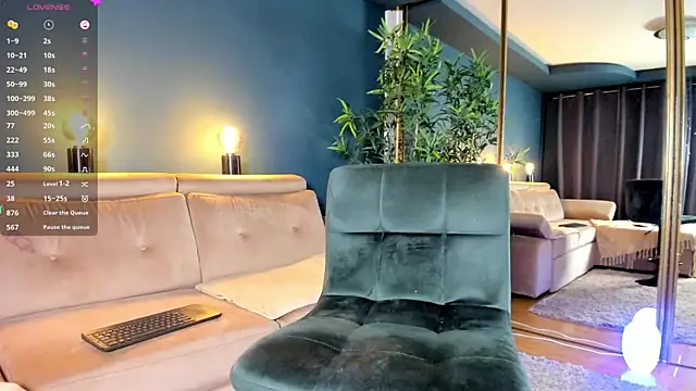 Snapshot of Project-Raven chatting on 03-09-25, 01:14 Project-Raven online show from 03-09-25, 01:14