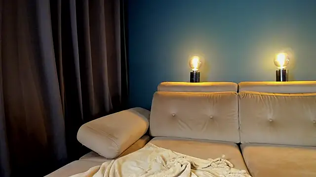 Snapshot of Project-Raven chatting on 10-13-25, 08:09 Project-Raven online show from 10-13-25, 08:09