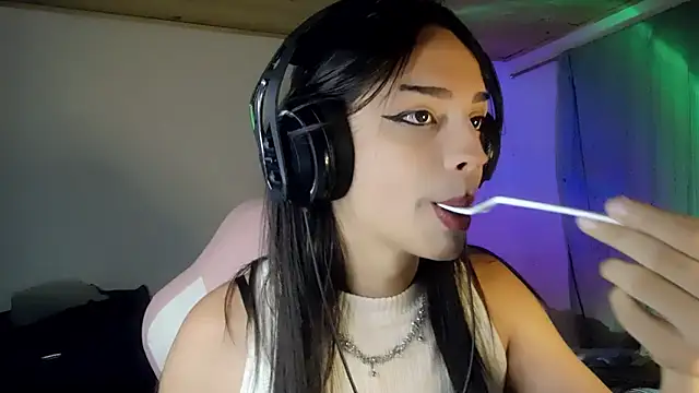 Dollbehavior  online show from 01-15-26, 08:30