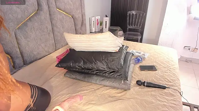 Snapshot of Katejordan chatting on 01-29-25, 03:54 Katejordan online show from 01-29-25, 03:54