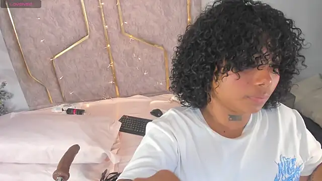 Snapshot of Katejordan chatting on 11-15-25, 08:16 Katejordan online show from 11-15-25, 08:16