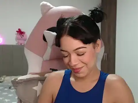 Caribbean beauty  online show from 02-26-25, 03:53