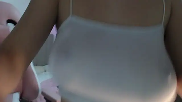 Caribbean beauty  online show from 03-12-25, 02:09