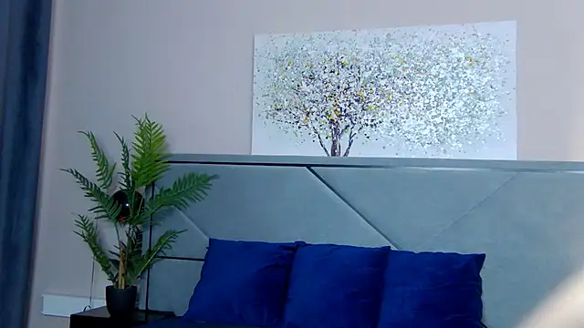 NicoleRosss online show from 11-10-25, 10:03