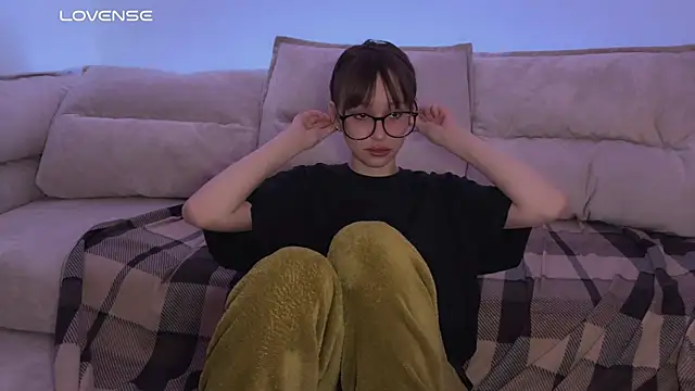 Snapshot of yourconcept chatting on 11-02-25, 07:05 yourconcept online show from 11-02-25, 07:05