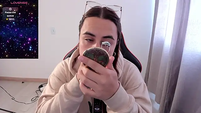 maryluna95 online show from 12-15-25, 08:02