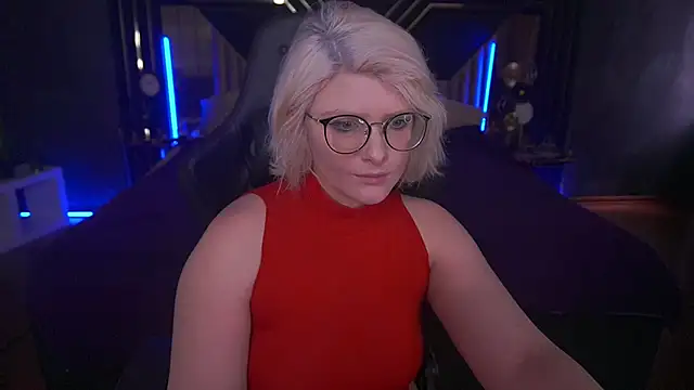 Snapshot of CoolTatis chatting on 03-01-25, 07:30 CoolTatis online show from 03-01-25, 07:30