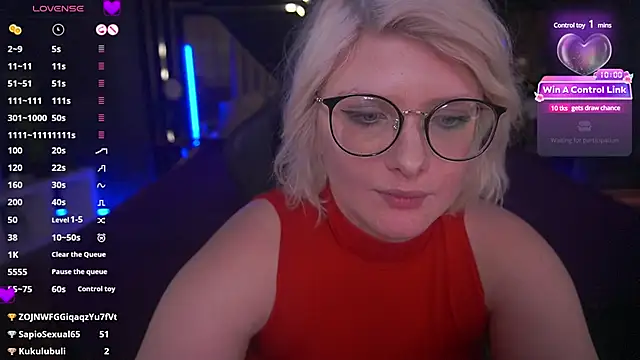 Snapshot of CoolTatis chatting on 03-01-25, 10:34 CoolTatis online show from 03-01-25, 10:34