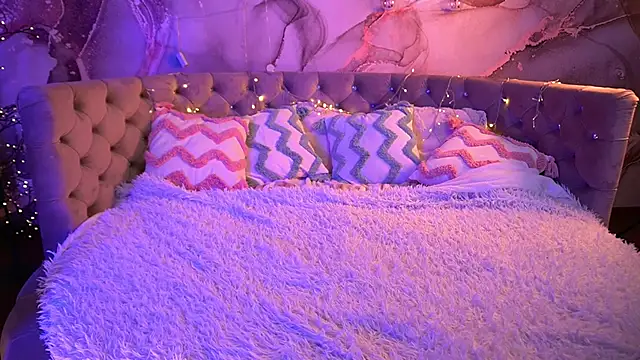 Snapshot of CoolTatis chatting on 02-07-26, 07:12 CoolTatis online show from 02-07-26, 07:12