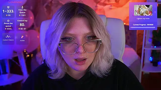 Snapshot of CoolTatis chatting on 02-15-26, 07:51 CoolTatis online show from 02-15-26, 07:51