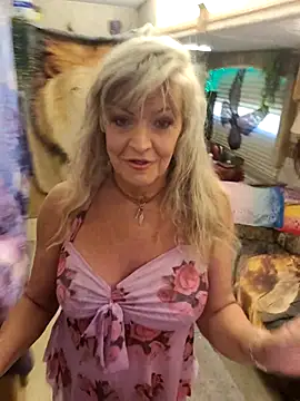 annika lately online show from 05-27-26, 06:38