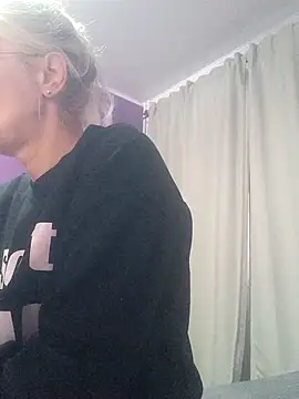 BritneyHudson online show from 09-20-25, 04:13