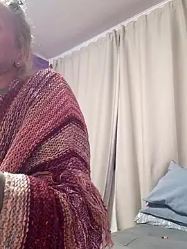 BritneyHudson online show from 09-30-25, 12:59