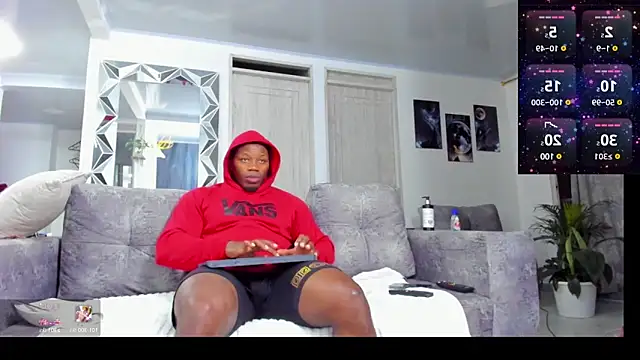 Snapshot of tommike chatting on 03-04-25, 12:50 tommike online show from 03-04-25, 12:50