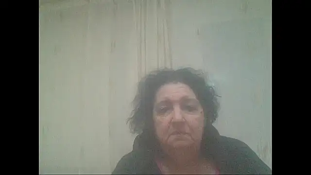 Snapshot of maturekorine chatting on 04-21-26, 06:34 maturekorine online show from 04-21-26, 06:34