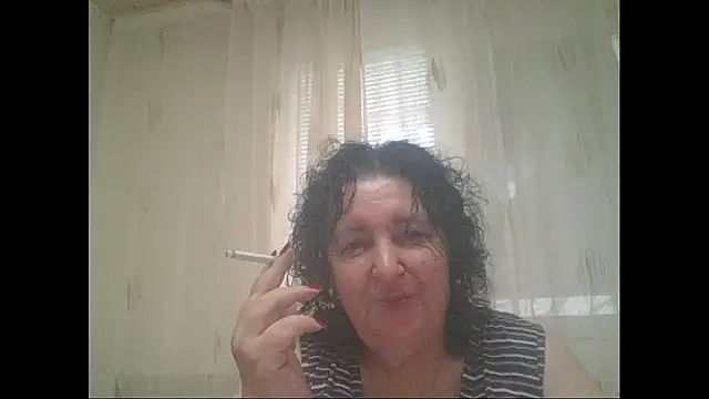 Snapshot of maturekorine chatting on 05-17-26, 10:00 maturekorine online show from 05-17-26, 10:00