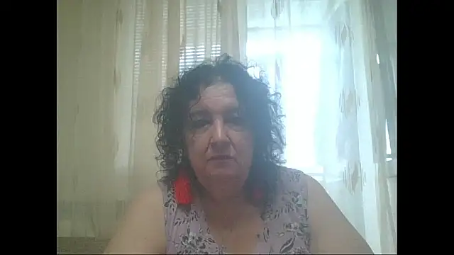 Snapshot of maturekorine chatting on 05-29-26, 03:10 maturekorine online show from 05-29-26, 03:10