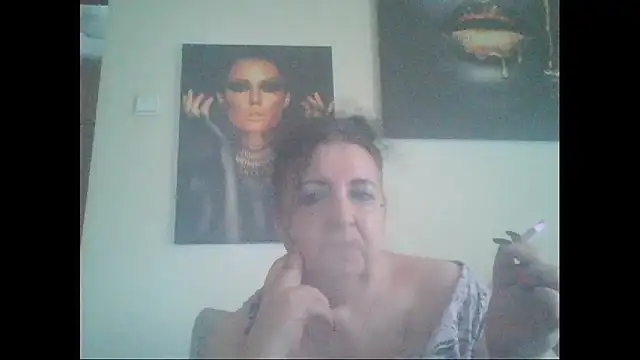 Snapshot of maturekorine chatting on 07-03-26, 10:43 maturekorine online show from 07-03-26, 10:43