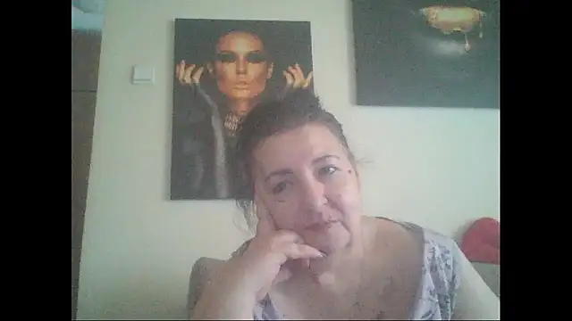 Snapshot of maturekorine chatting on 07-06-26, 10:23 maturekorine online show from 07-06-26, 10:23