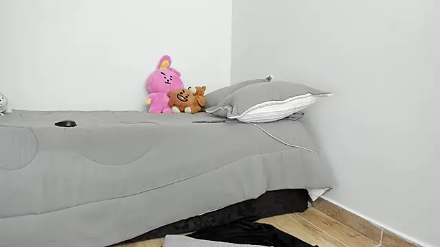 Snapshot of Eli_dl chatting on 12-19-24, 09:38 Eli dl online show from 12-19-24, 09:38