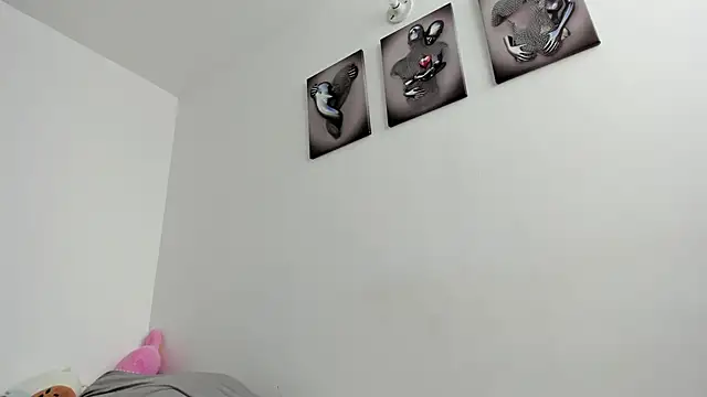 Snapshot of Eli_dl chatting on 02-14-25, 08:05 Eli dl online show from 02-14-25, 08:05