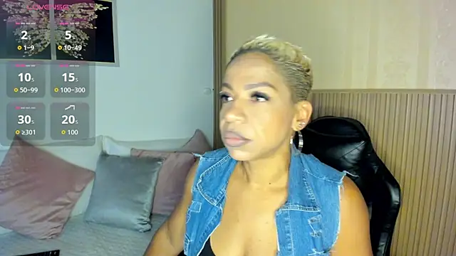 summer night  online show from 10-13-25, 01:22