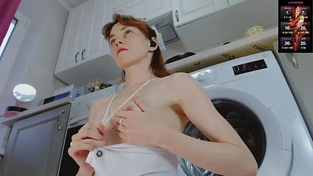 Amina Barbarian online show from 09-16-25, 04:41