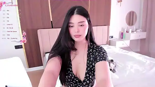 Snapshot of tenderlybaee chatting on 12-07-24, 08:22 tenderlybaee online show from 12-07-24, 08:22