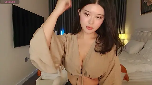 tenderlybaee online show from 04-19-26, 04:12