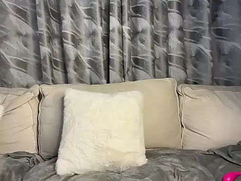 Snapshot of Chocolate_queen2 chatting on 10-21-25, 07:20 Chocolate queen2 online show from 10-21-25, 07:20