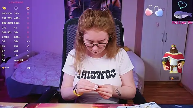 D0nna  online show from 09-09-25, 10:09