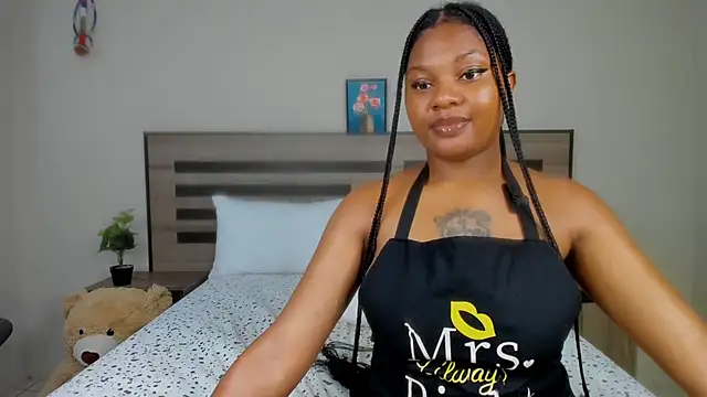 Renee-18 online show from 12-18-24, 05:48