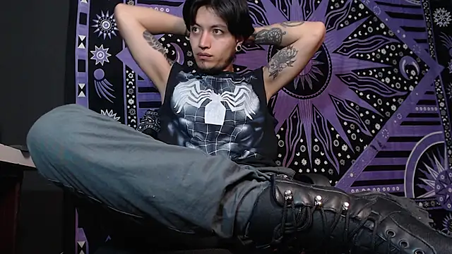 Dicaprioo  online show from 01-23-25, 10:54