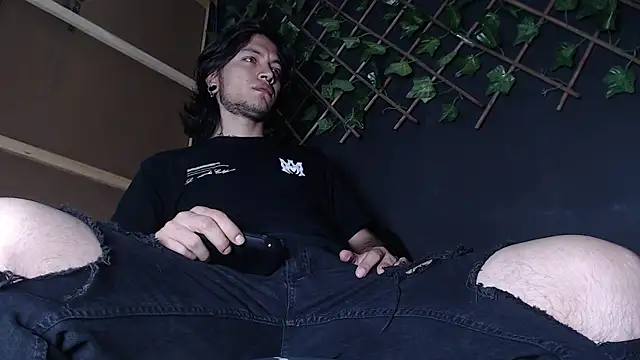 Dicaprioo  online show from 09-10-25, 06:08