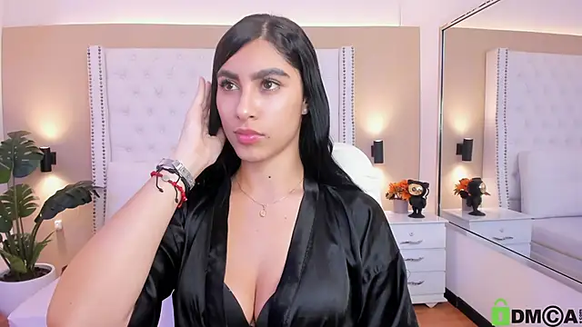 Snapshot of Emily_roux chatting on 11-07-25, 03:28 Emily roux online show from 11-07-25, 03:28