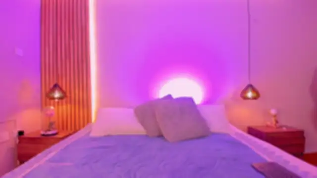 Snapshot of EmilyHaan chatting on 09-29-25, 08:02 EmilyHaan online show from 09-29-25, 08:02