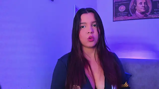 Snapshot of Elsalombardi_ chatting on 01-29-25, 02:53 Elsalombardi online show from 01-29-25, 02:53