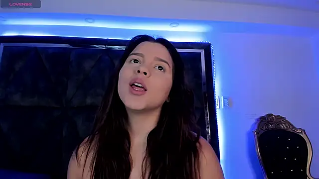 Snapshot of Elsalombardi_ chatting on 02-06-25, 12:16 Elsalombardi online show from 02-06-25, 12:16