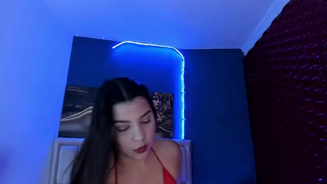 Snapshot of Elsalombardi_ chatting on 03-09-25, 12:09 Elsalombardi online show from 03-09-25, 12:09