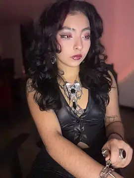 Snapshot of _Gothiccbitch_ chatting on 04-24-26, 04:26 Gothiccbitch online show from 04-24-26, 04:26