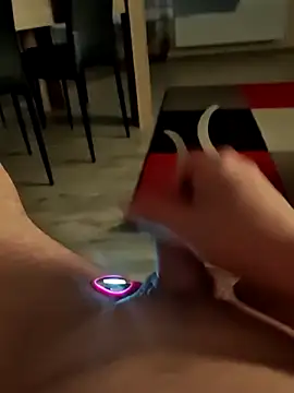 Szeltolo001 online show from 03-08-26, 03:10