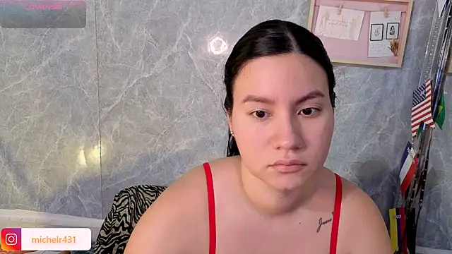 Snapshot of Mia__reys chatting on 07-18-26, 01:26 Mia reys online show from 07-18-26, 01:26