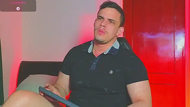 Snapshot of Regansmiths chatting on 10-05-25, 10:02 Regansmiths online show from 10-05-25, 10:02